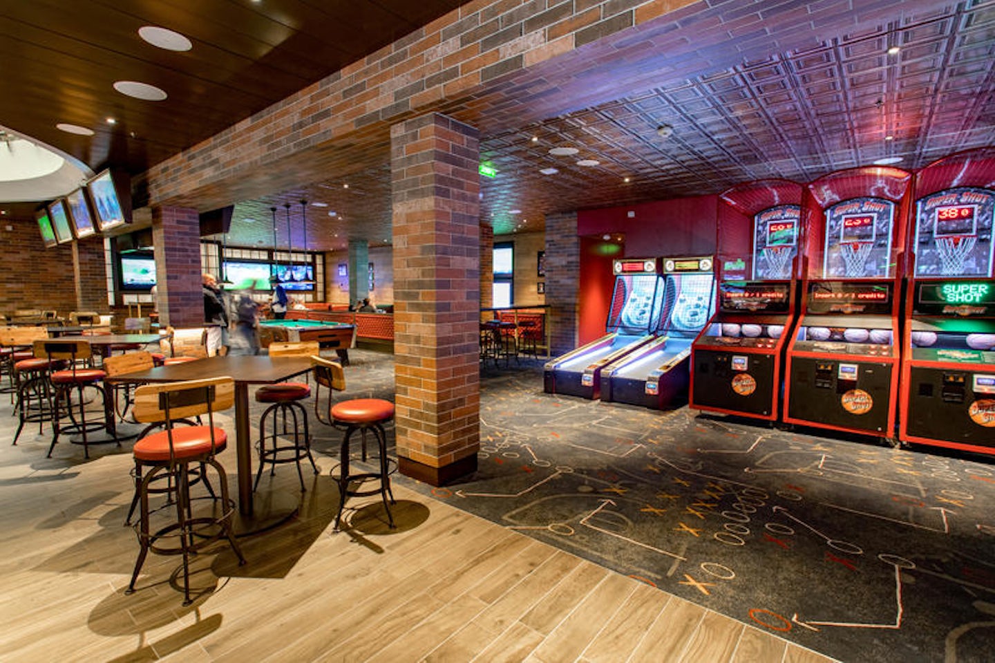 Playmakers Sports Bar & Arcade on Independence of the Seas