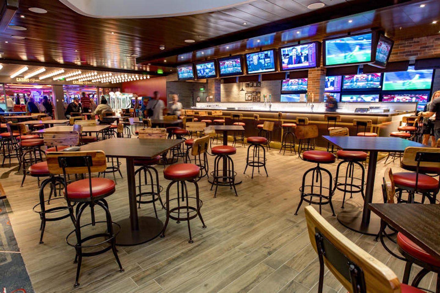 Playmakers Sports Bar & Arcade on Independence of the Seas