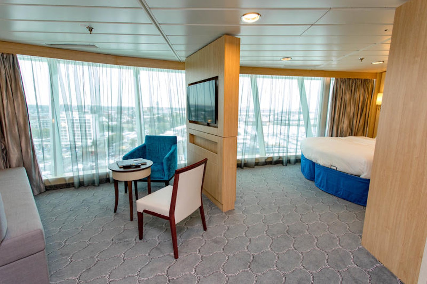 The Ocean-View Panoramic Suite on Independence of the Seas
