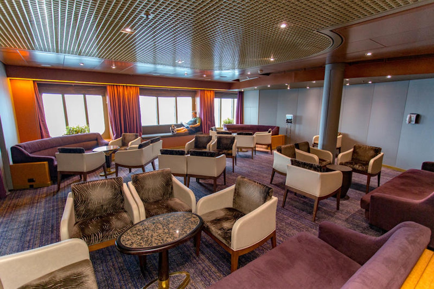 Explorer's Lounge on Eurodam