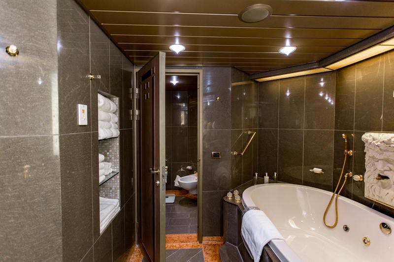 Pinnacle Suite on Holland America Eurodam Cruise Ship Cruise Critic