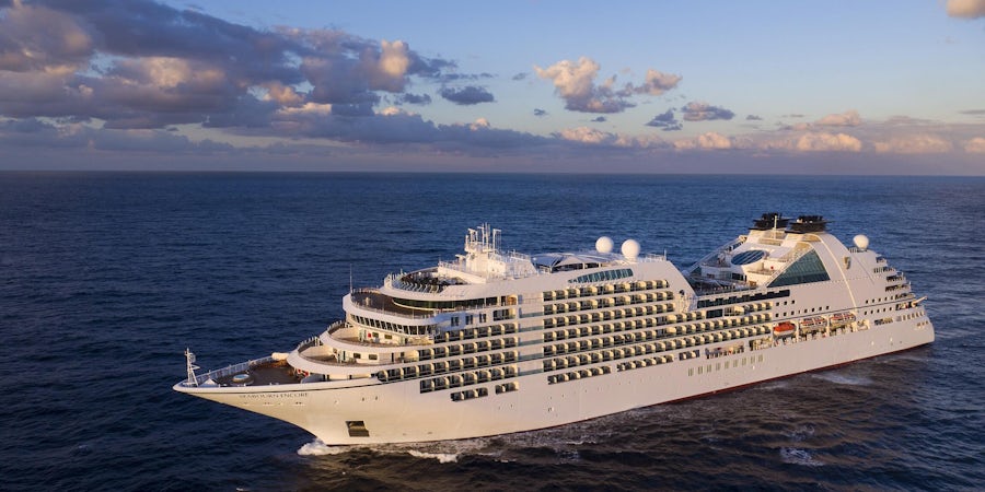 Cruise News Roundup: Seabourn Sails Early, Windstar Stretches & Hurtigruten's Chilean Antarctica