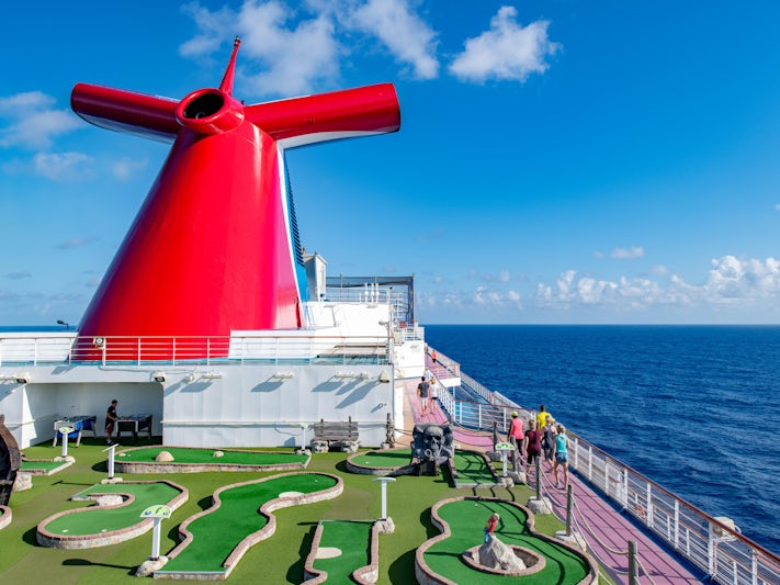 Carnival Dream Activities, Entertainment & Amenities for Kids & Adults