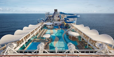 The main pool on Norwegian Joy (Photo: Norwegian Cruise Line)