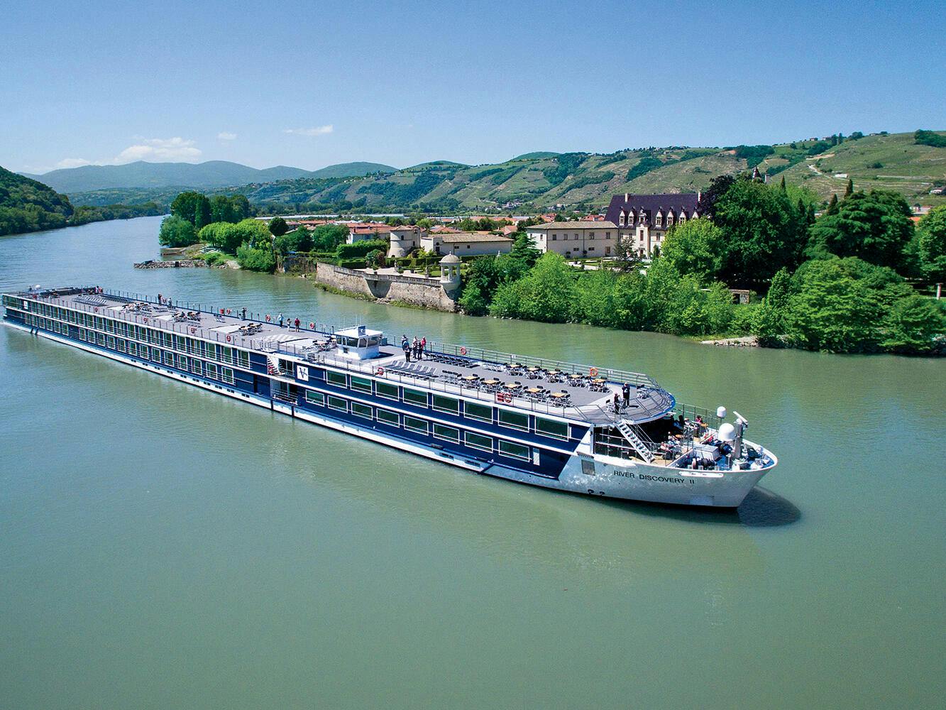 Vantage River Discovery II Cruise Ship Review Photos & Departure