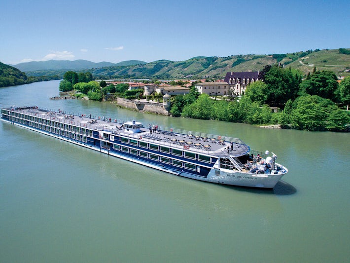 Vantage River Discovery II Cruise Ship Review Photos & Departure