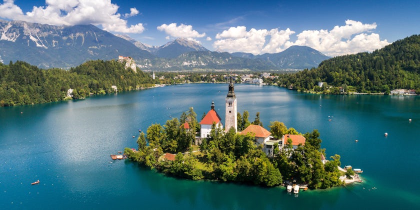 Lake Bled and the Church of the Assumption (Photo: Istvan Csak/Shutterstock)