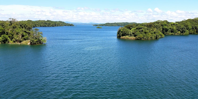Gatun Lake, Panama (Photo: FJZEA/Shutterstock)