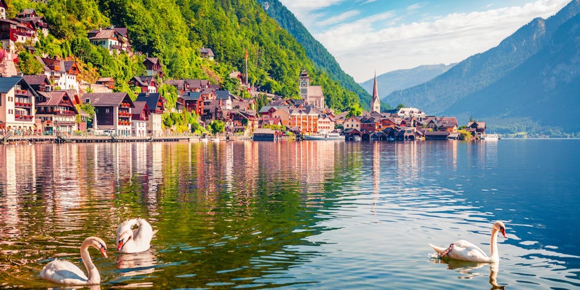 Lake District of Styria, Austria (Photo: Andrew Mayovskyy/Shutterstock)