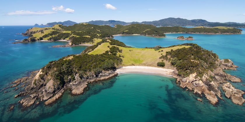 Bay of Islands, New Zealand (Photo: Ruth Lawton/Shutterstock)