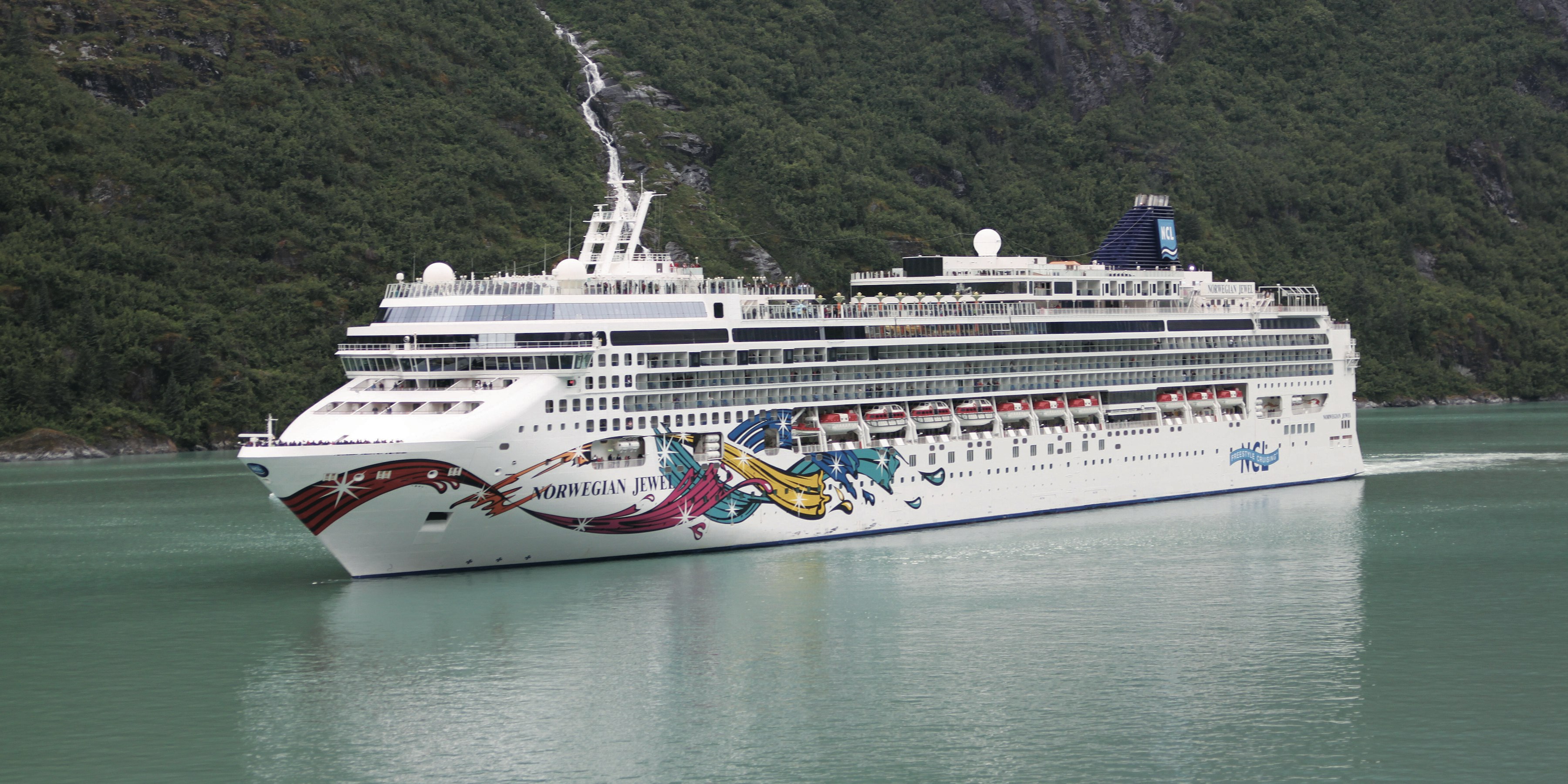 norwegian jewel cruise ship