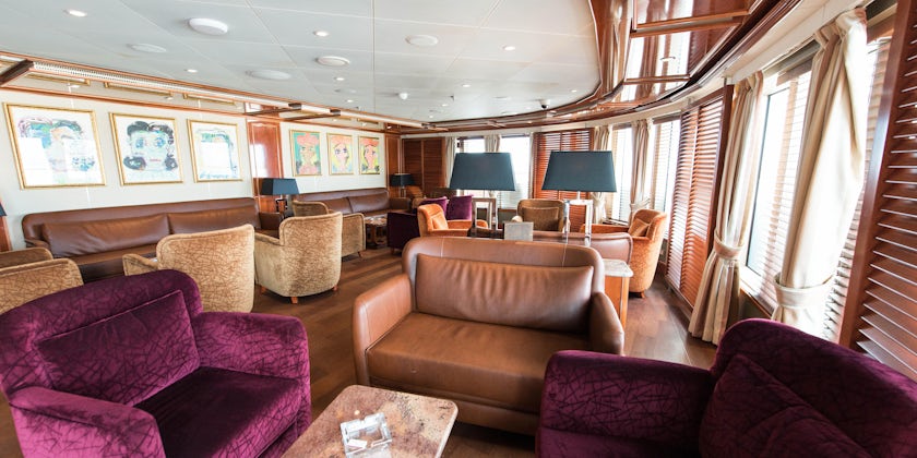 Connoisseur's Corner on Silver Muse (Photo: Cruise Critic)