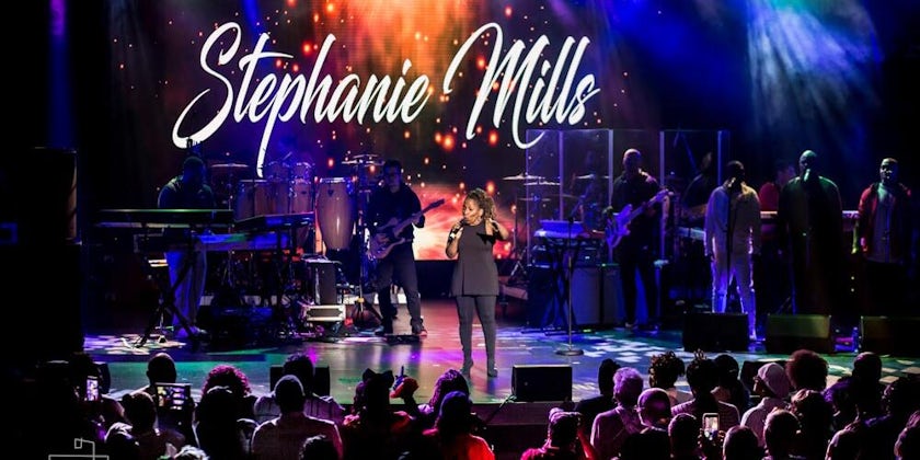 Stephanie Mills performing on day three of the 2019 Soul Train Cruise (Photo: The Soul Train Cruise/StarVista LIVE)