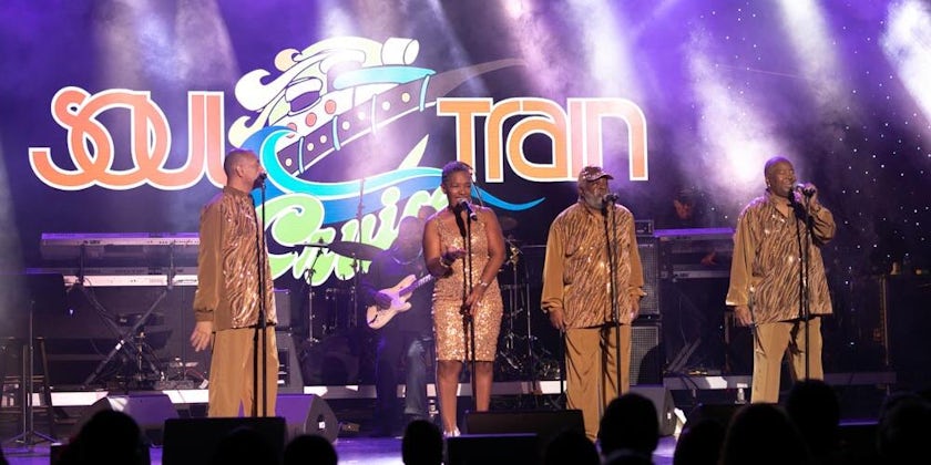 Live performance on the Soul Train Cruise (Photo: The Soul Train Cruise)