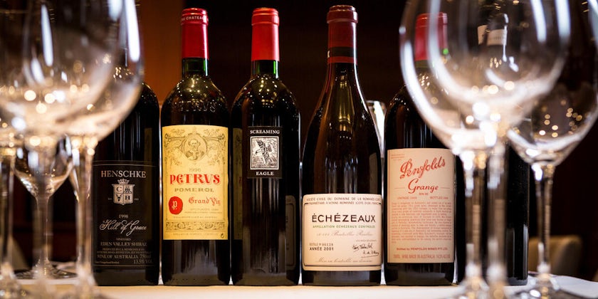 Wine tasting (Photo: Cunard Line)