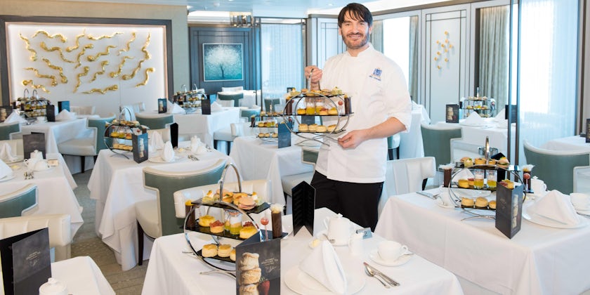Afternoon Tea in The Epicurean by Eric Lanlard (Photo: P&O Cruises)