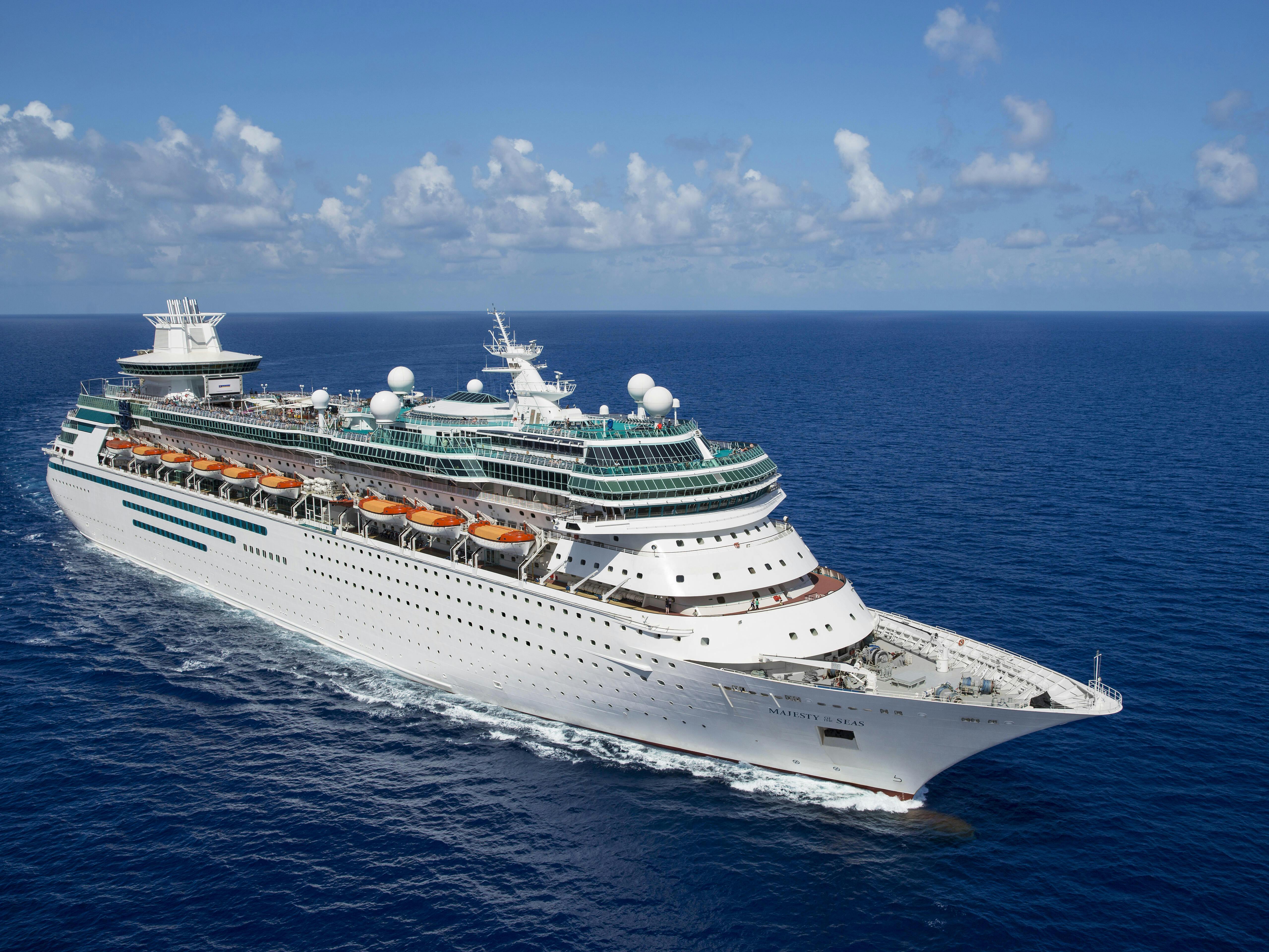 Royal Caribbean Majesty of the Seas Cruise - Ship Review - Photos