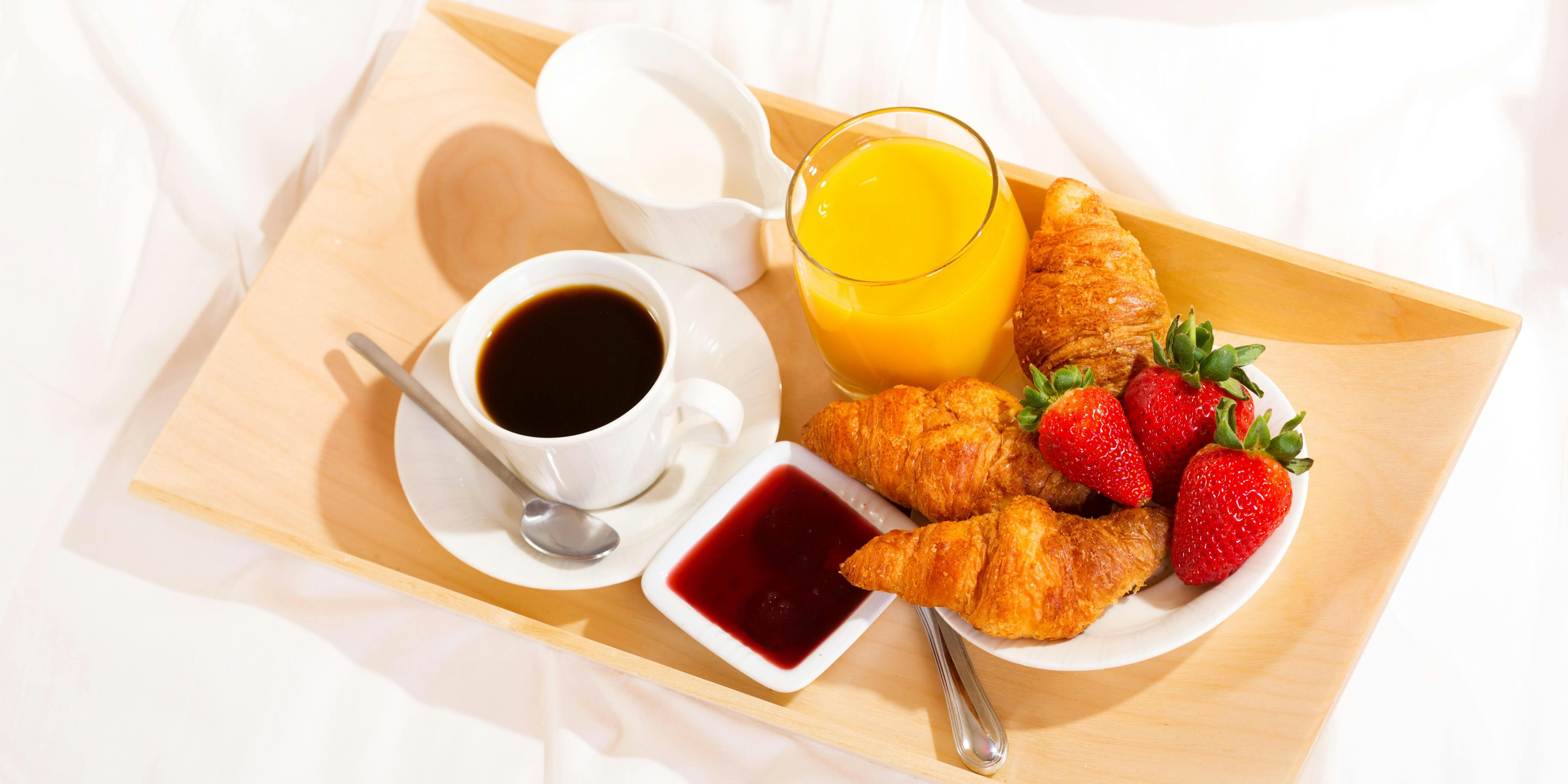 Breakfast in Bed (Photo: Nitr/Shutterstock)