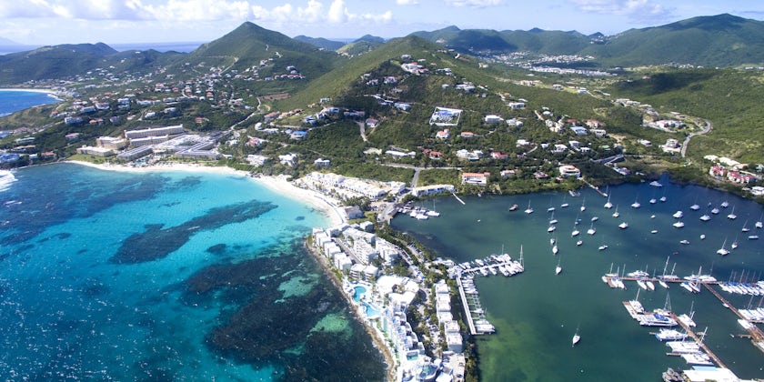 Dawn Beach, St. Maarten (Photo: Multiverse/Shutterstock)