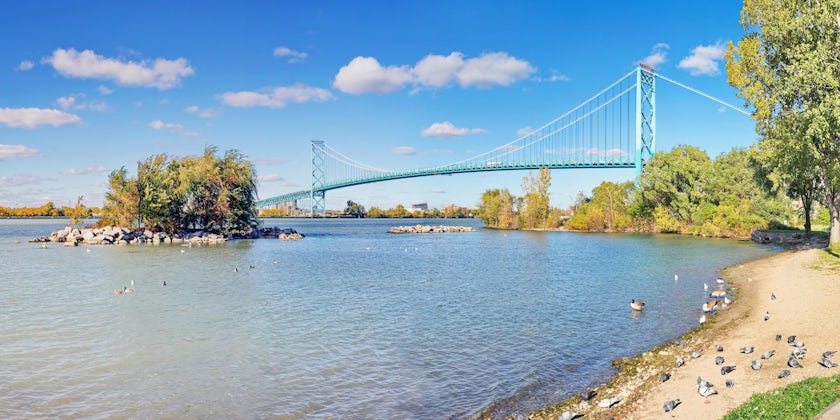 Ambassador Bridge Crossing from Windsor, Ontario Canada to Detroit, Michigan (Photo: Simply Photos/Shutterstock)