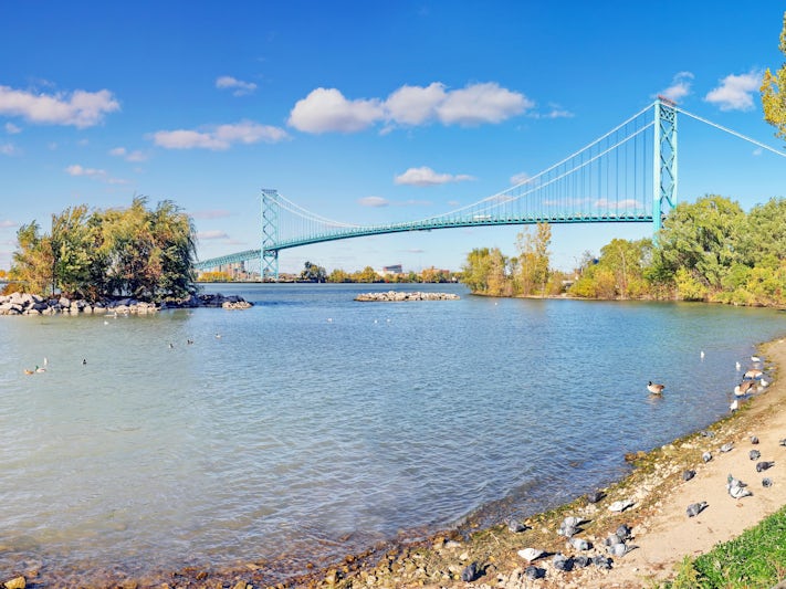  Ambassador Bridge Crossing from Windsor, Ontario Canada to Detroit, Michigan (Photo: Simply Photos/Shutterstock)