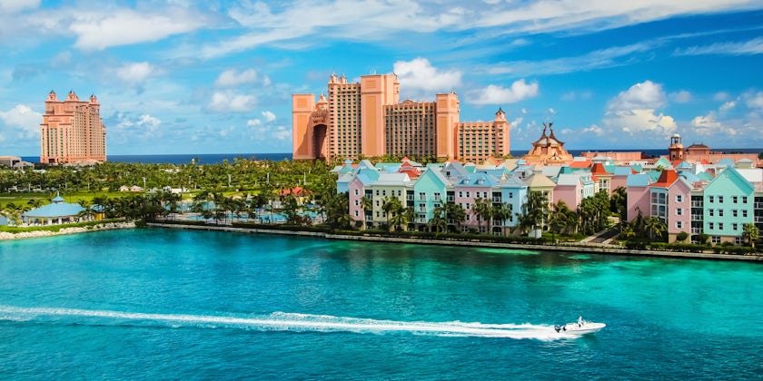 Nassau, Bahamas (Photo: Stefan Ugljevarevic/Shutterstock)