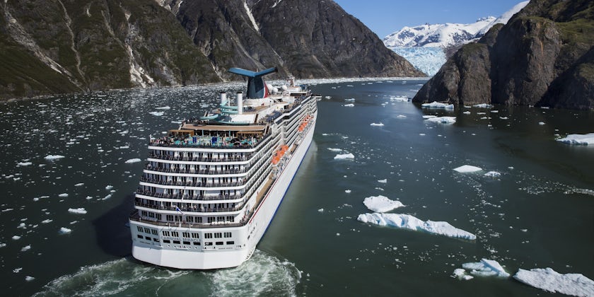 Carnival Miracle in Alaska (Photo: Carnival Cruise Line)