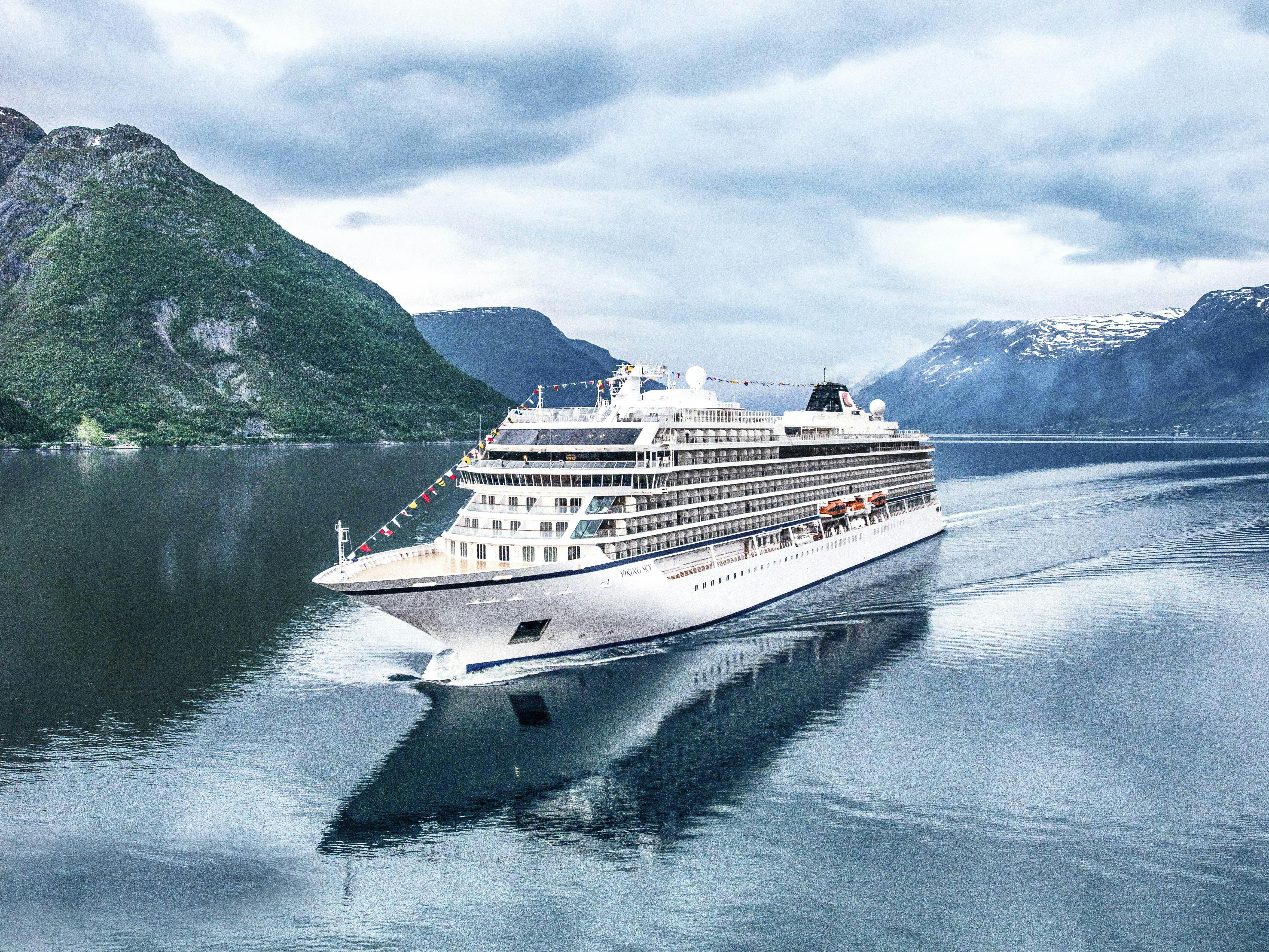 Viking Venus Cruise: Expert Review (2023)