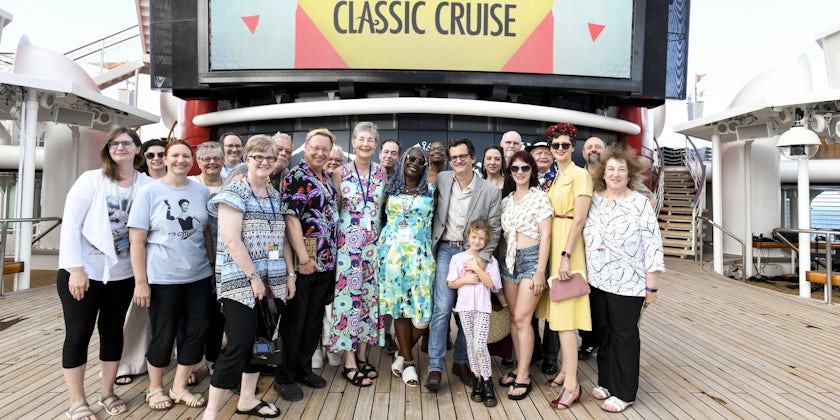 TCM passengers and hosts at the pool deck (Photo: Turner Classic Movie Cruise)