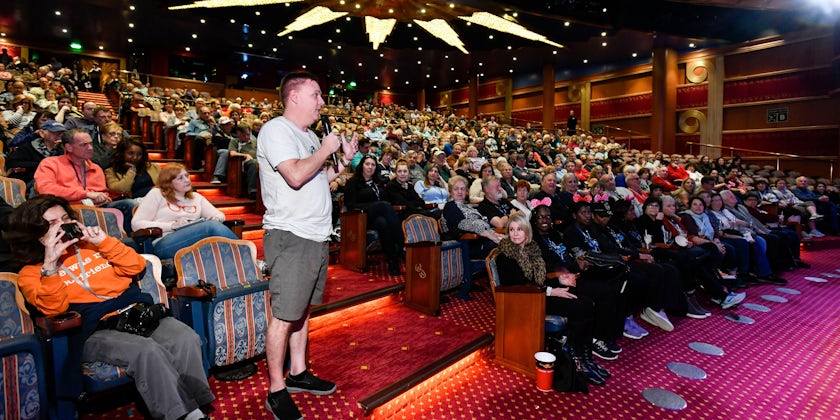 Passenger asking panel a question on the TCM Cruise (Photo: Turner Classic Movies Cruise)