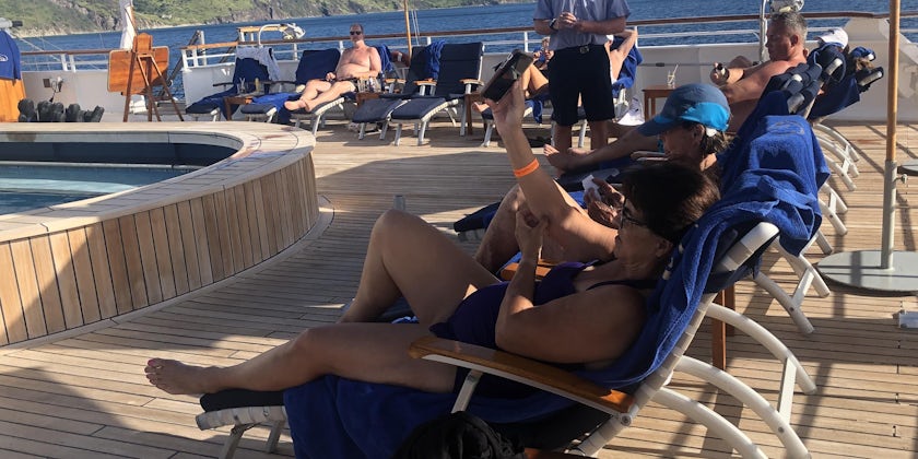 Passengers sunbathing onboard SeaDream II (Photo: Cruise Critic/Chris Gray Faust)