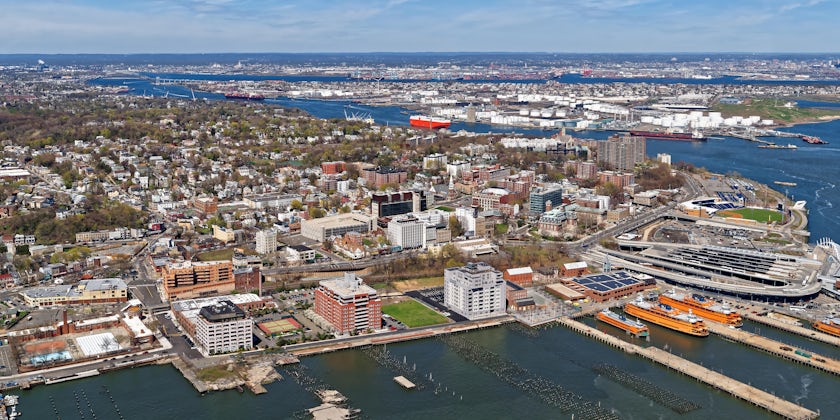 Aerial view of Port Newark in Bayonne, New Jersey USA (Photo: Roman Babakin/Shutterstock)