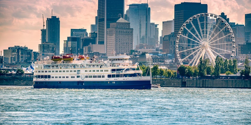 M/V Victory II in Montreal, Quebéc (Photo: Victory Cruise Line)