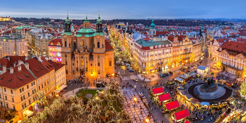 Christmas market in Prague (Photo: Rostislav Glinsky/Shutterstock.com)