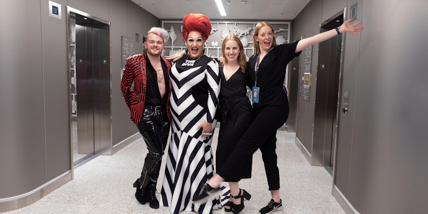Photo ops with drag queens on Scarlet Lady (Photo: Cruise Critic)