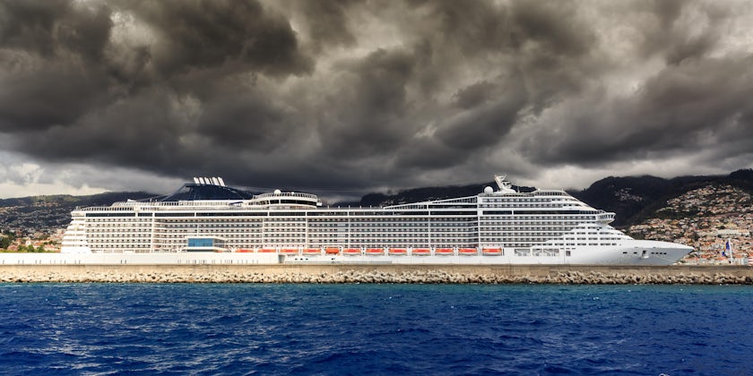 Cruise ship in stormy weather (Photo: Dennis van de Water/Shutterstock.com)