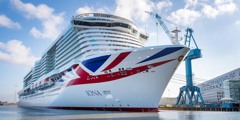 P&O Cruises' Iona ready to leave the shipyard for sea trials (Photo: David Hecker von Aschwege). 