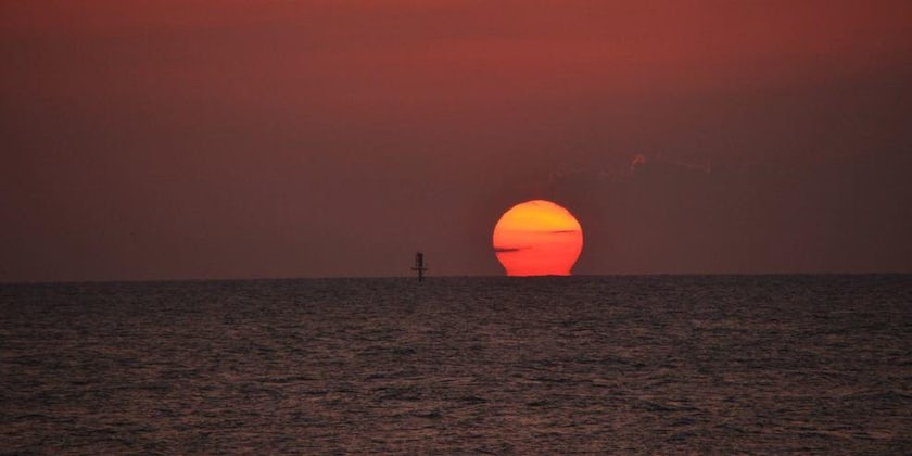 Caribbean sunset from Allure of the Seas (Photo: Flash12345/Cruise Critic member)