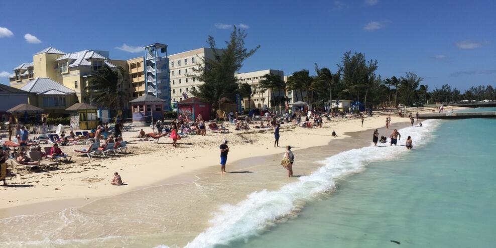 7 Best Beaches in Nassau for Cruisers
