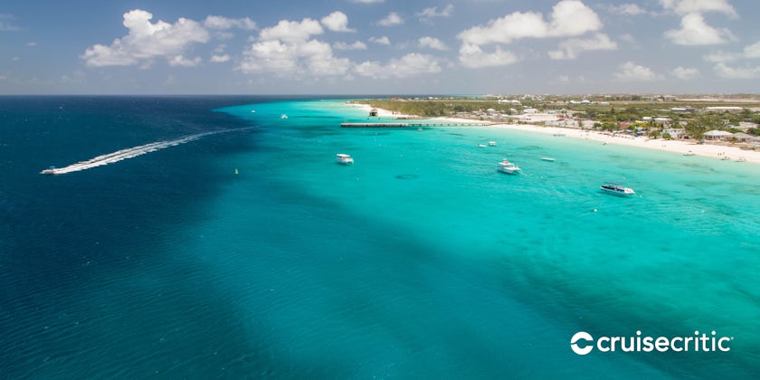 Zoom Background: Carnival Valor in Grand Turk (Photo: Cruise Critic)