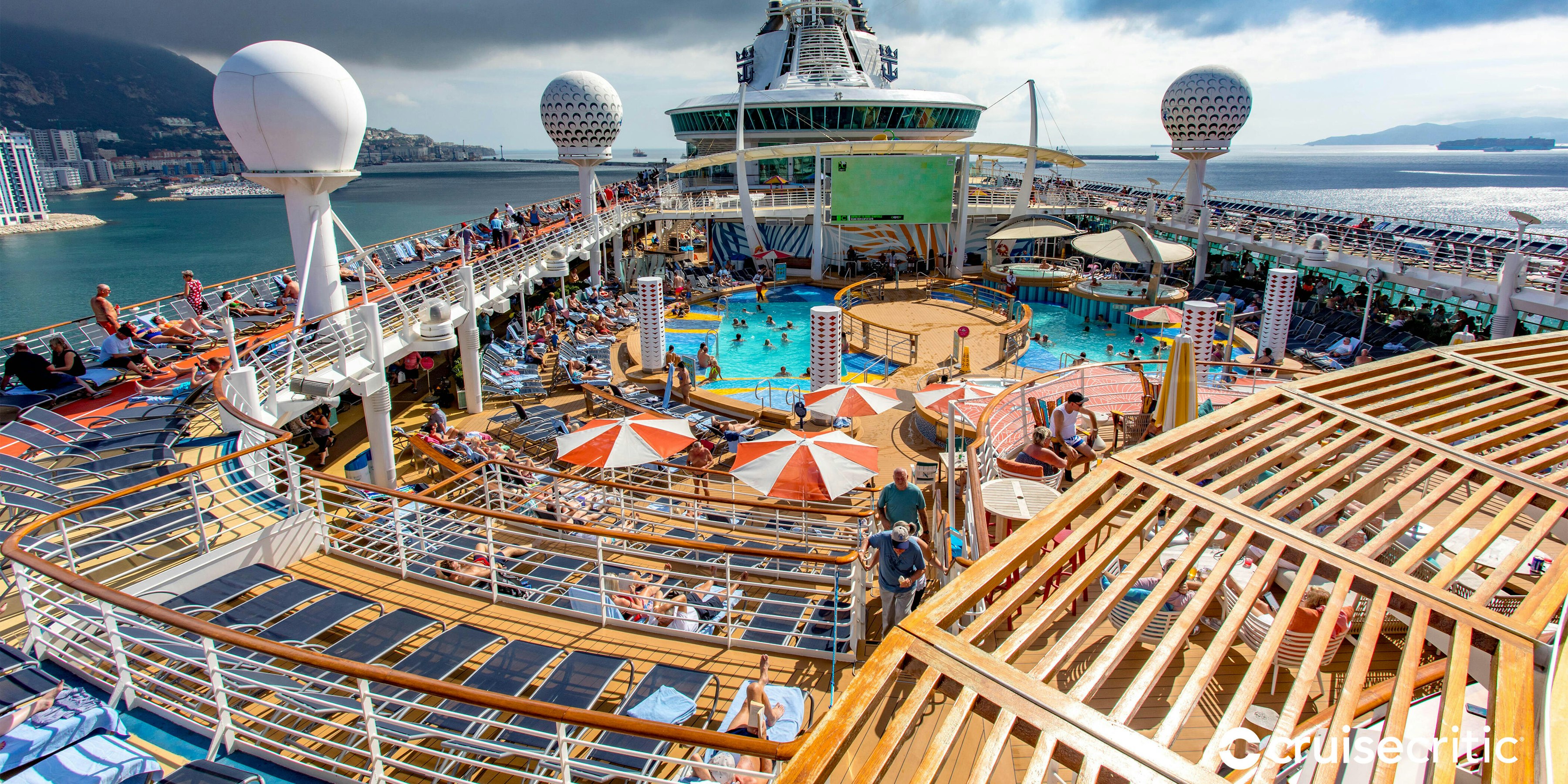 zoom on cruise ship