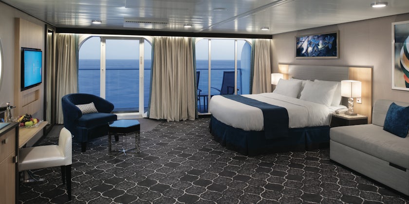 The Junior Suite on Symphony of the Seas (Photo: Royal Caribbean)