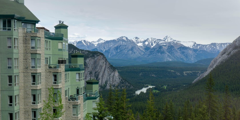 The Rimrock Resort Hotel in the heart of the Canadian Rocky Mountains (Photo: Aaron Saunders/Cruise Critic)