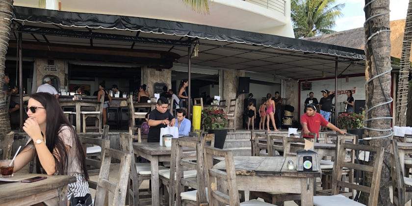 Zenzi in Playa del Carmen, Mexico (Photo: Cruise Critic)