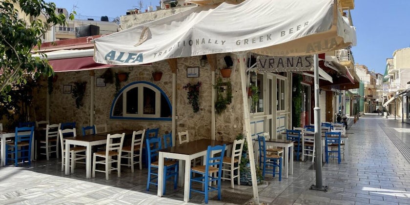 Restaurant seen during a transfer tour of Crete (Photo: Miaminice/Cruise Critic member)