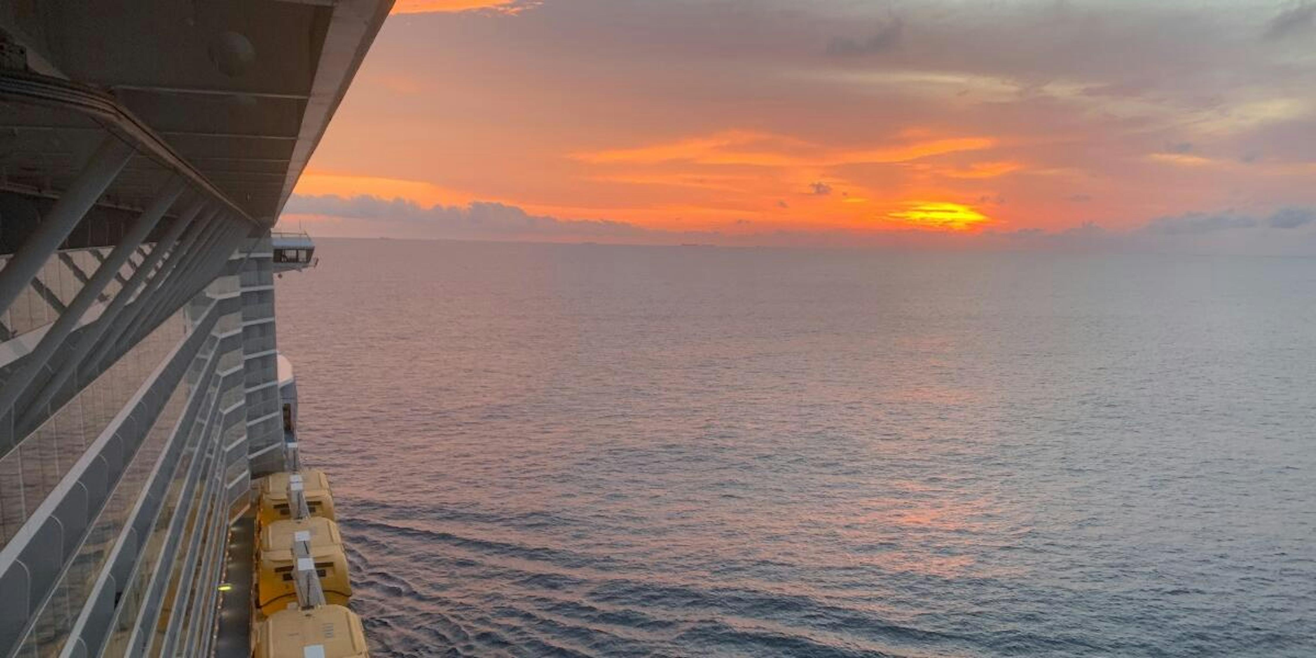 Cruise Critic Member Reports Live From First Royal Caribbean Singapore