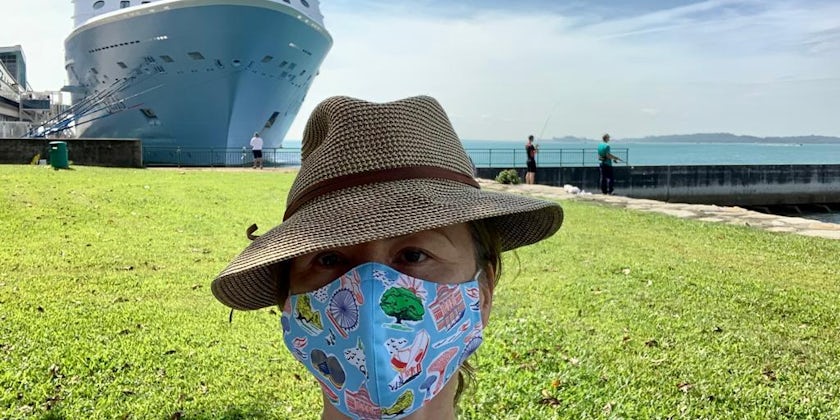 Heidi  Sarna  Q U A N T U M a few hours before boarding at the  Singapore's  Marina  Bay  Cruise  Centre,  Dec 7 2020 (2)
