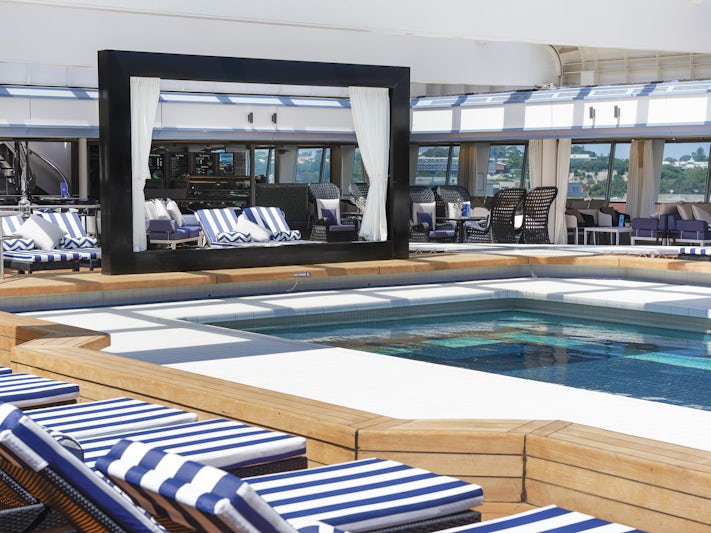 VDG Pool Deck (Photo: Cruise & Maritime Voyages) 