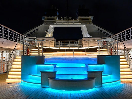 star legend cruise ship reviews