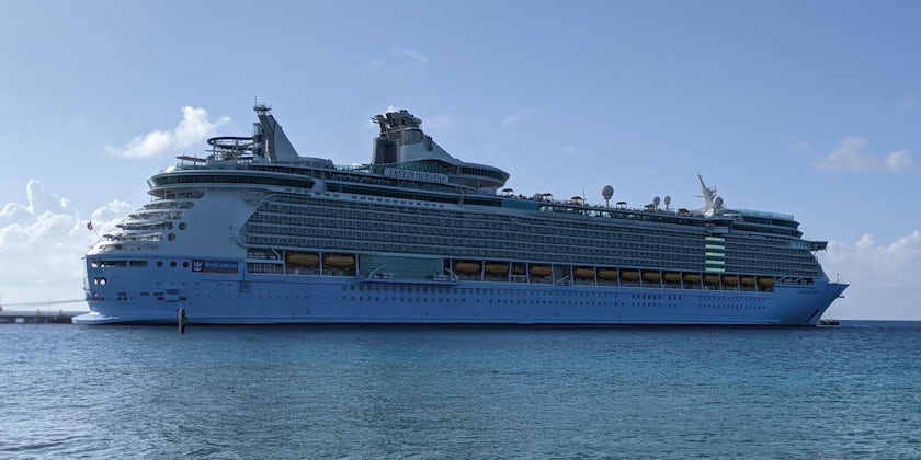 Freedom of the Seas docked alongside at Perfect Day at CocoCay. (Photo: Colleen McDaniel)